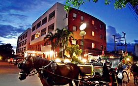 Pin Hotel Lampang